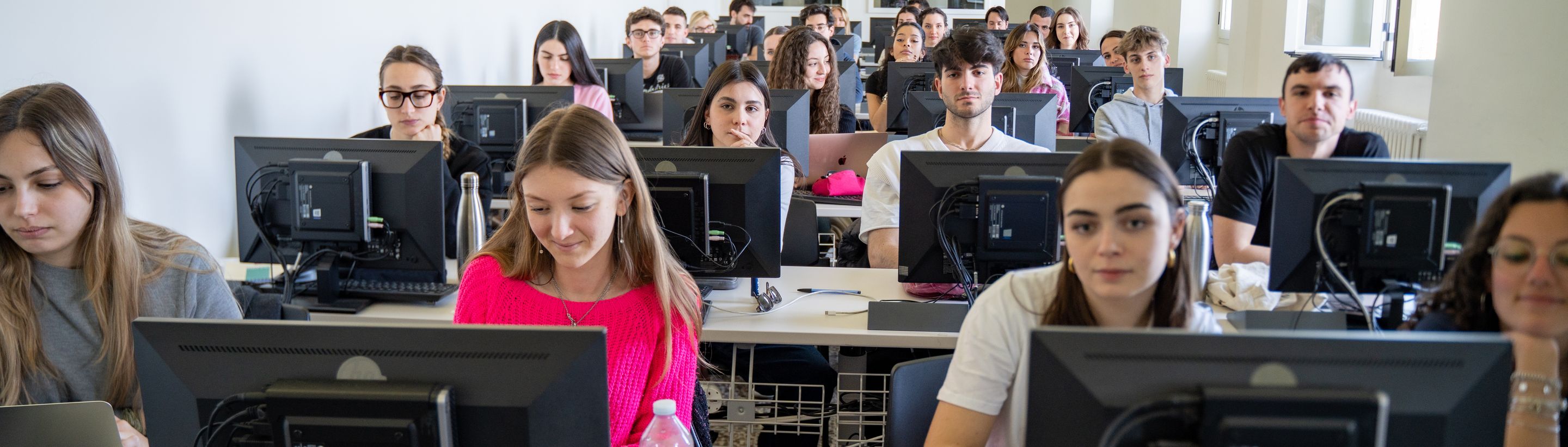 A class in session in the Unicollege computer lab