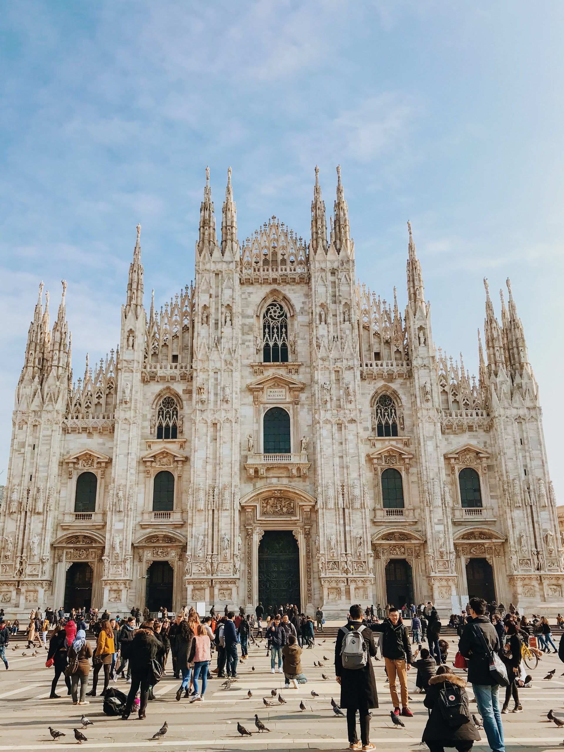Milan Cathedral and Piazza del Duomo, a short walk from the Unicollege Milan Study Center