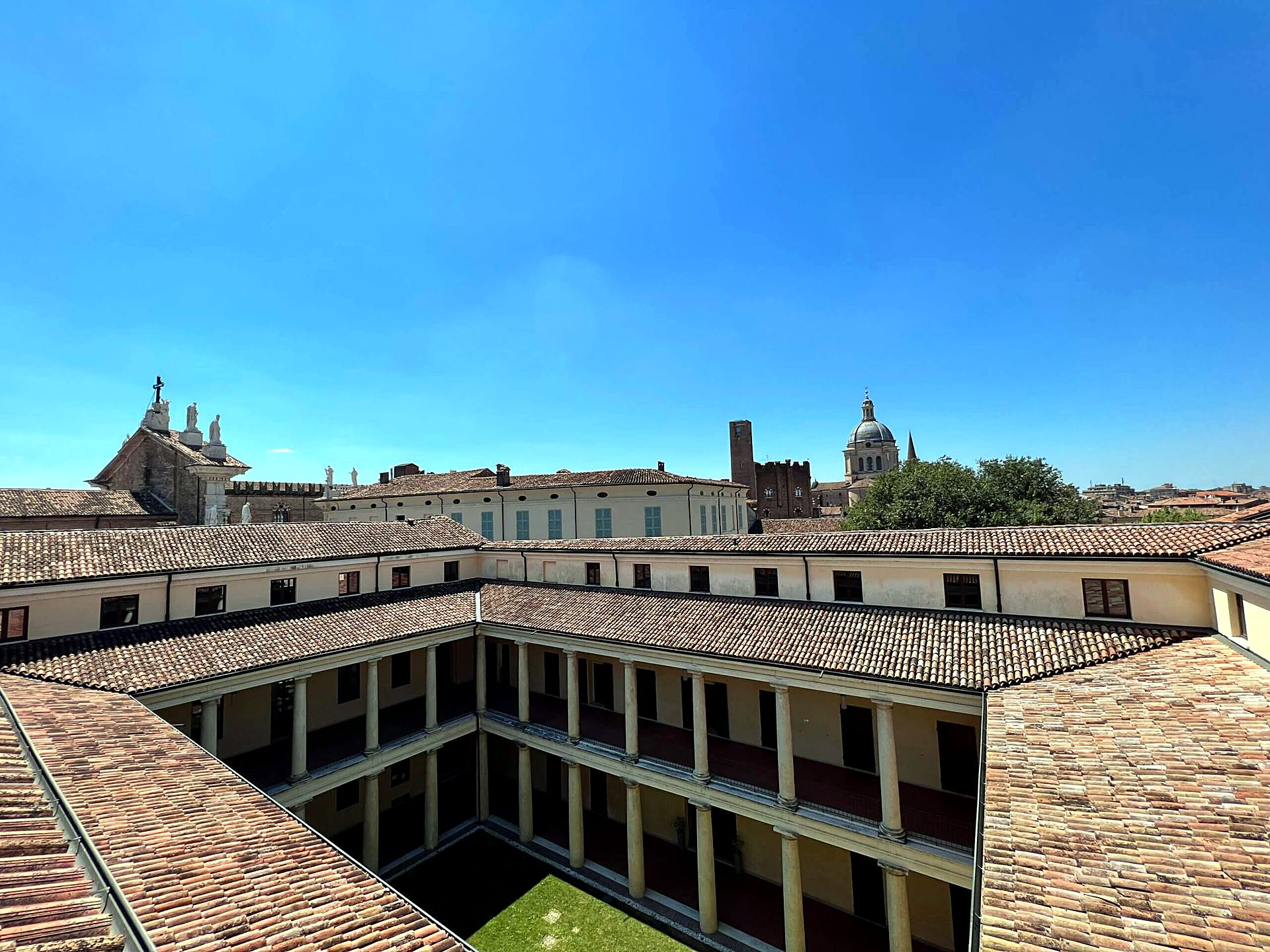 Mantua campus of Unicollege